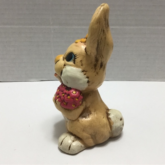 Vintage Adorable sweet Face Ceramic Bunny With Pink Flowers Signed Korea - Picture 4 of 7